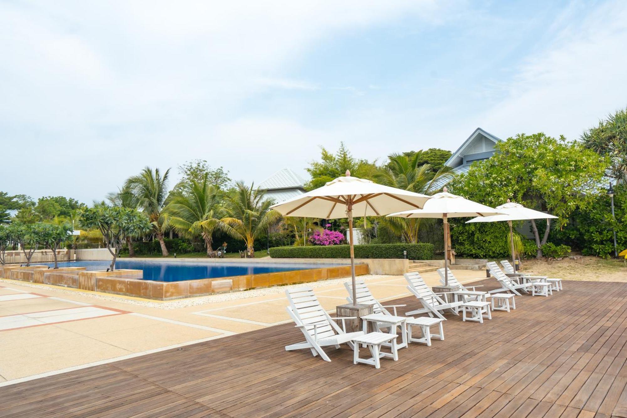 Sirarun Resort Ban Krut  Exterior foto